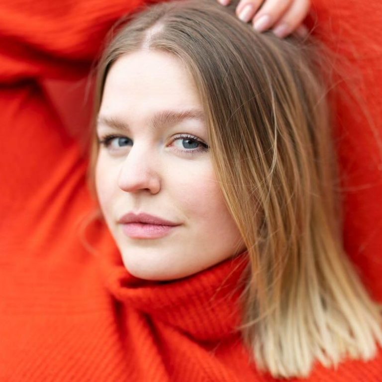 Portraitild der Musical-Darstellerin Marlene Niemeyer für ihren Steckbrief.